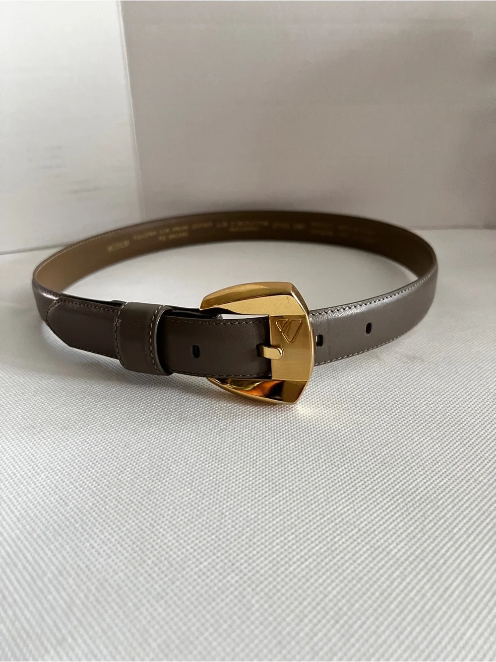 Vintage Liz Claiborne Full-Grain Leather Gray Belt Gold Tone Hardware Buckle M